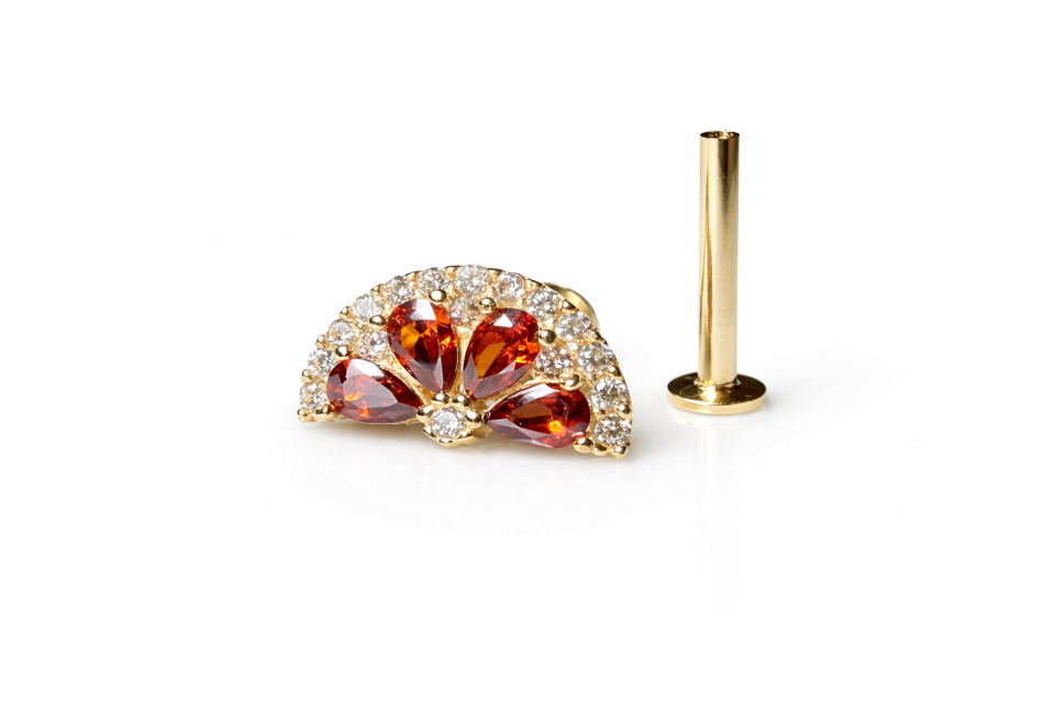 14 Ayar Altın Renkli Taşlı Piercing – Tragus & Helix Uyumlu