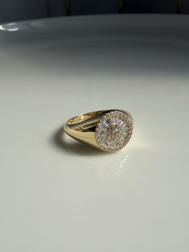 Trapez Taşlı Eklem yüzük modeli