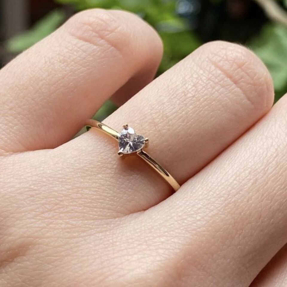 Tektaş Yüzük Kalpli