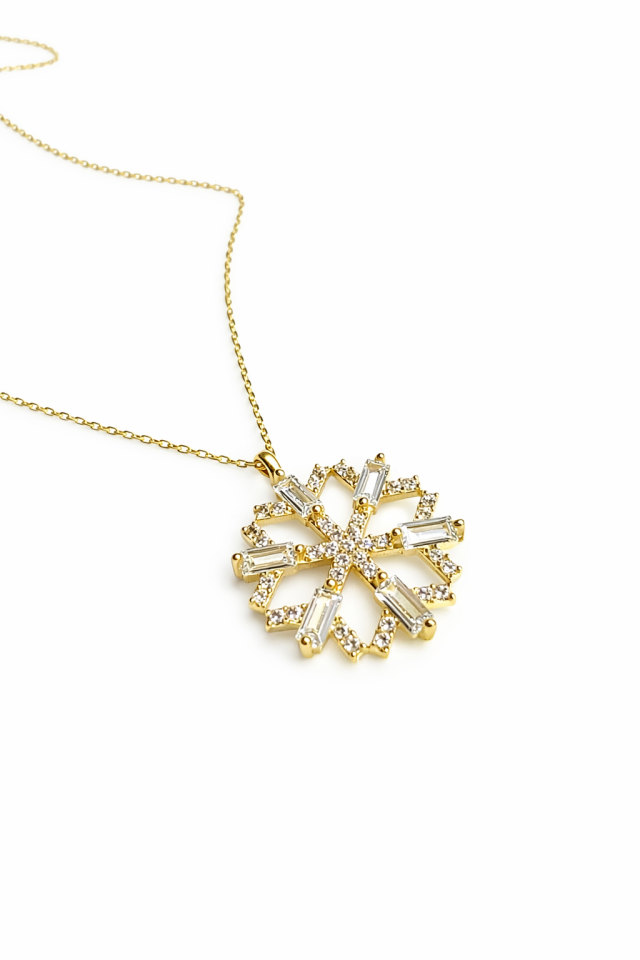 14 Ayar Altın Kar Tanesi Kolye – Baget Zirkon Taşlı