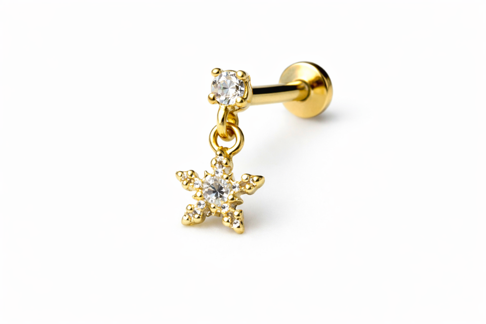 14 Ayar Altın Sallantılı Yıldız Tragus Piercing – Aurora Star Drop Model Helix Uyumlu