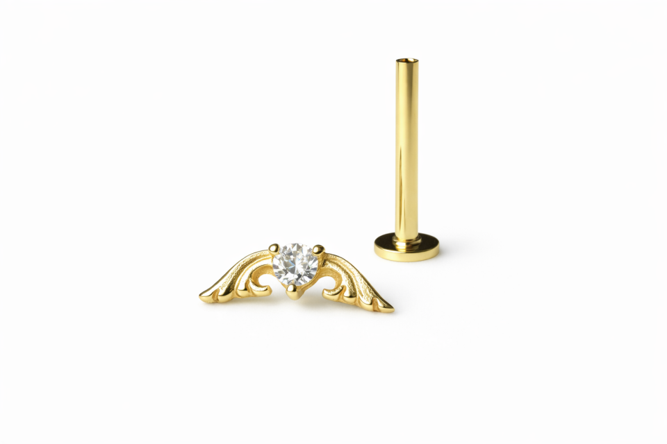 14 Ayar Altın Melek Kanadı Tragus Piercing – Aurora Clover Model Helix Uyumlu