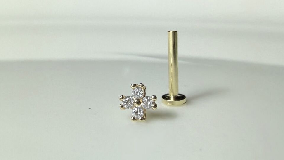 14 Ayar Altın Yonca Tragus Piercing